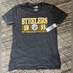 Woman's Size Small Pittsburgh Steelers T